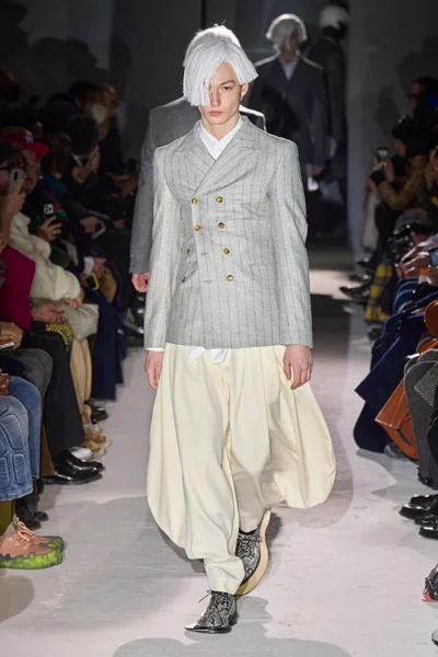 Look 33